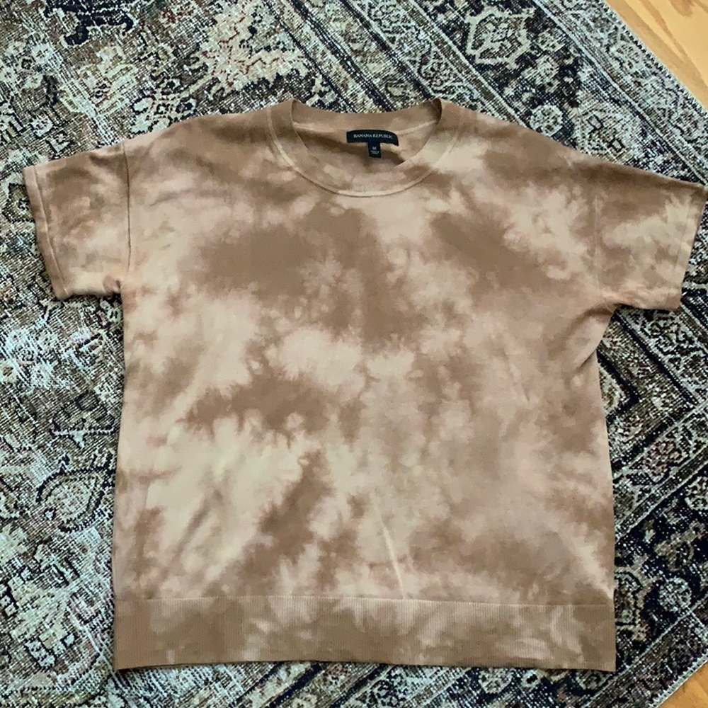 Banana Republic tie dye sweater t shirt.